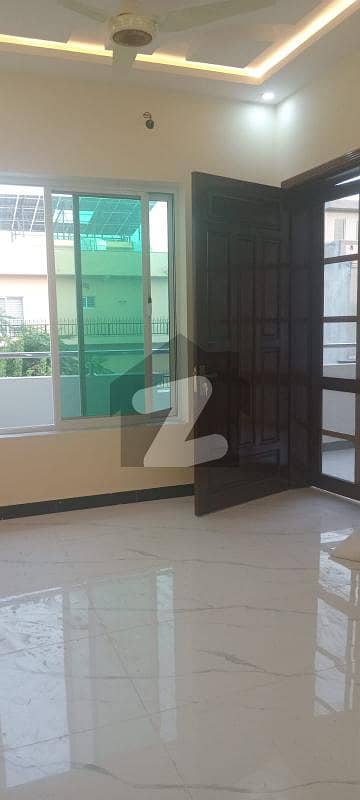 رِیور گارڈن اسلام آباد میں 4 کمروں کا 5 مرلہ مکان 2.44 کروڑ میں برائے فروخت۔ رِیور گارڈن اسلام آباد میں 4 کمروں کا 5 مرلہ مکان 2.44 کروڑ میں برائے فروخت۔