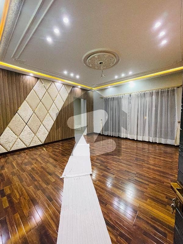 32 Marla brand new House Abdullah Garden