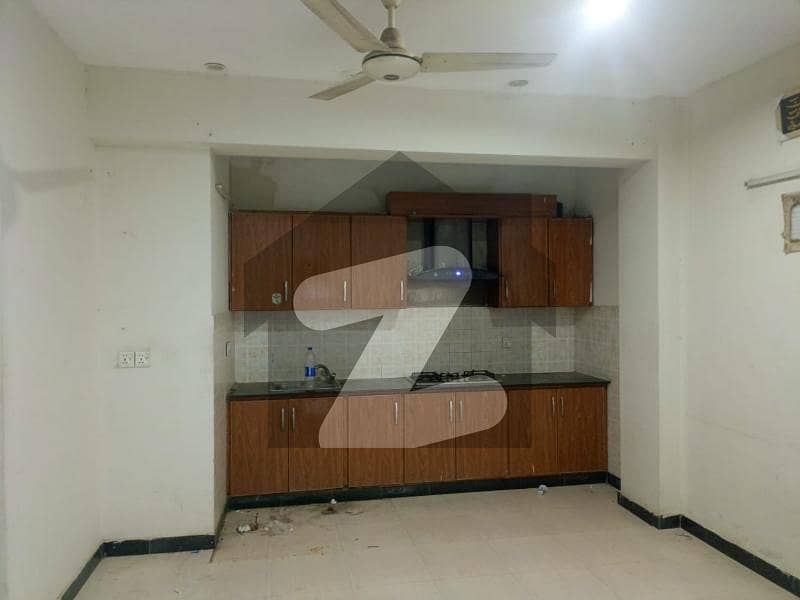 2 Beds Flat Available For Rent