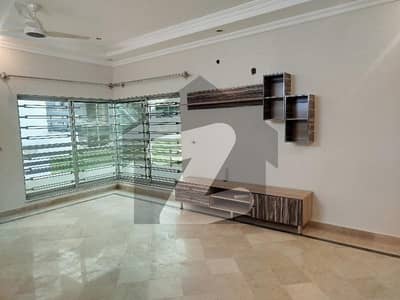 1 Kanal Corner 3 Bedroom Upper Portion For Rent In Bahria Town Phase 3