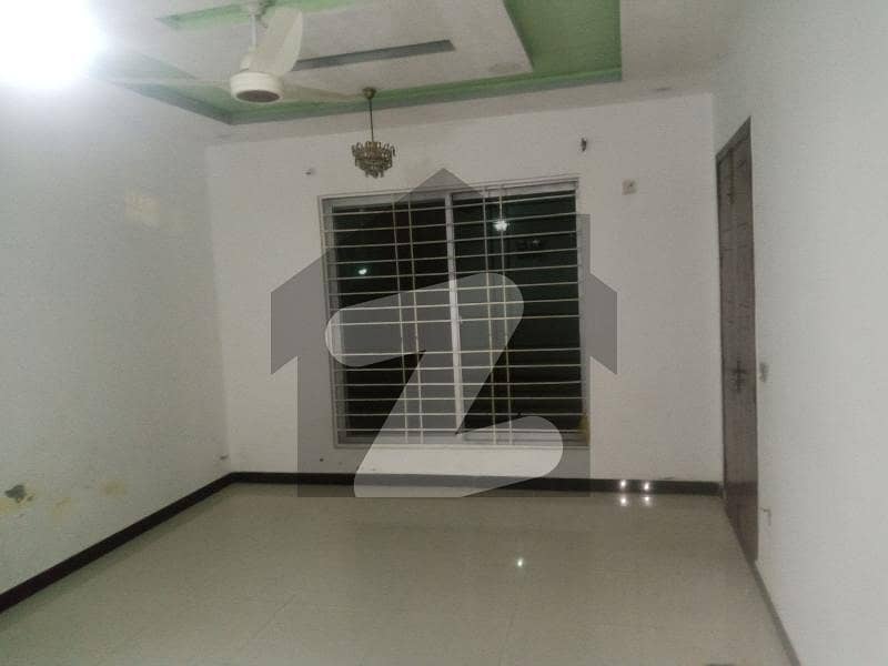 7 Marla Ground Portion Available For Rent