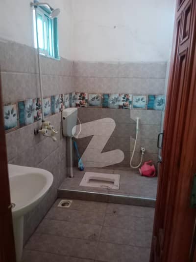 Upper porshion for rent