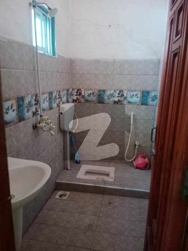 Upper porshion for rent Upper porshion for rent