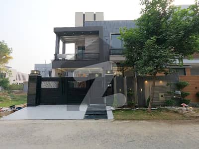 Ideally Located House For sale In Lake City - Sector M-2A Available