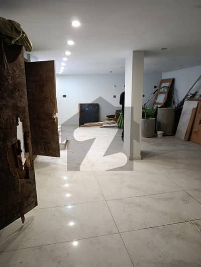 برنس روڈ صدر,صدر ٹاؤن,کراچی میں 5 مرلہ دکان 16.0 کروڑ میں برائے فروخت۔