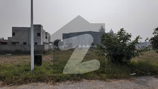 Easy Access Location, S-Block, Phase 7, DHA. Easy Access Location, S-Block, Phase 7, DHA.