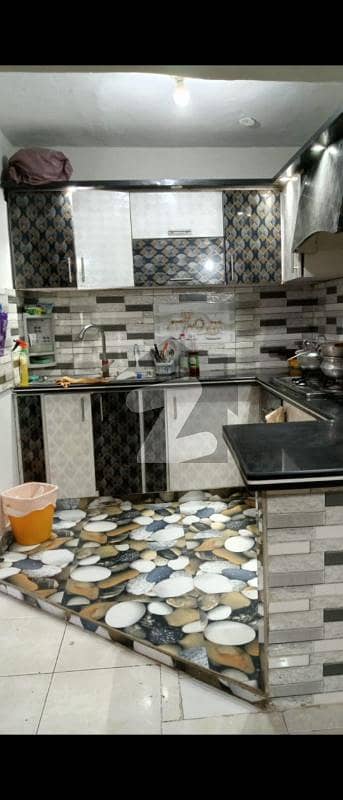 گلستانِ جوہر کراچی میں 2 کمروں کا 4 مرلہ فلیٹ 90.0 لاکھ میں برائے فروخت۔