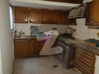 گرومندرچورنگی کراچی میں 2 کمروں کا 4 مرلہ فلیٹ 1.0 کروڑ میں برائے فروخت۔