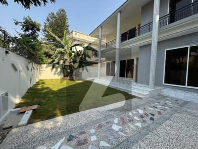 F-10 Renovated Double Story House 6 Bedroom Nice Location For Rent F-10 Renovated Double Story House 6 Bedroom Nice Location For Rent