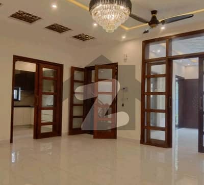10 Marla House For Sale In Bahria Town Lahore