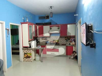 4th Floor with Roof Leased 3 Bed Flat for Sale in Hyderabad Colony, Jamshed Road