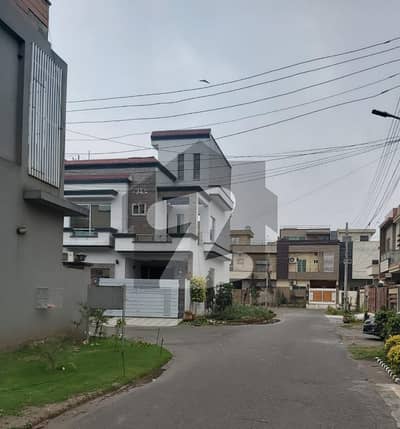 10 Marla Residential Plot For Sale In Canal Garden