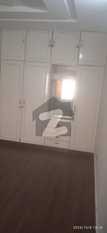 علاؤالدین روڈ کینٹ,لاہور میں 10 مرلہ بالائی پورشن 1.2 لاکھ میں کرایہ پر دستیاب ہے۔