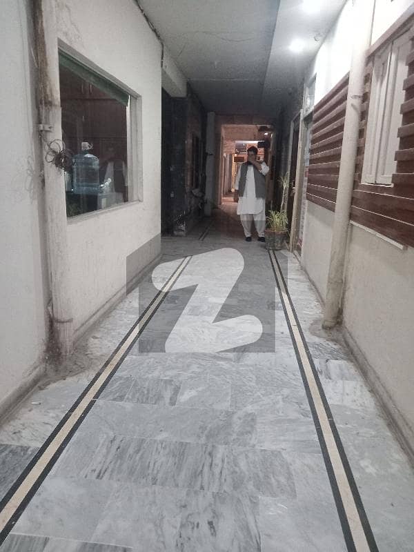 G11 Markaz 1 st Flur office available G11 Markaz 1 st Flur office available