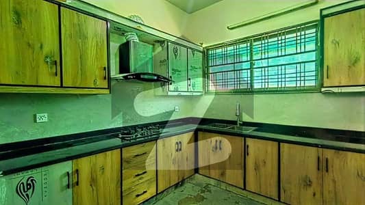 12 marl house for rent in Johar town f2  commercial used and residential used conditio  10/10 11 kv solar system install 12 marl house for rent in Johar town f2  commercial used and residential used conditio  10/10 11 kv solar system install