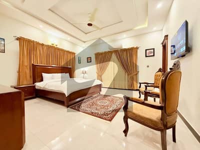 Brand New Fully Furnished 10 Bed 3 Unit House Available For Rent