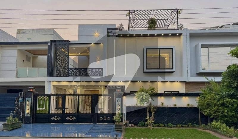 بش ایگزیکٹو ولاز ملتان میں 5 کمروں کا 10 مرلہ مکان 3.7 کروڑ میں برائے فروخت۔ بش ایگزیکٹو ولاز ملتان میں 5 کمروں کا 10 مرلہ مکان 3.7 کروڑ میں برائے فروخت۔