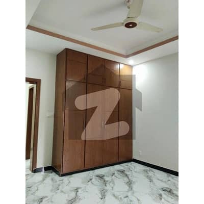 جی ۔ 13 اسلام آباد میں 6 کمروں کا 10 مرلہ مکان 1.8 لاکھ میں کرایہ پر دستیاب ہے۔ جی ۔ 13 اسلام آباد میں 6 کمروں کا 10 مرلہ مکان 1.8 لاکھ میں کرایہ پر دستیاب ہے۔