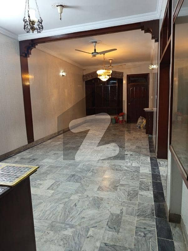 Full House for Rent G10-1 ideal location