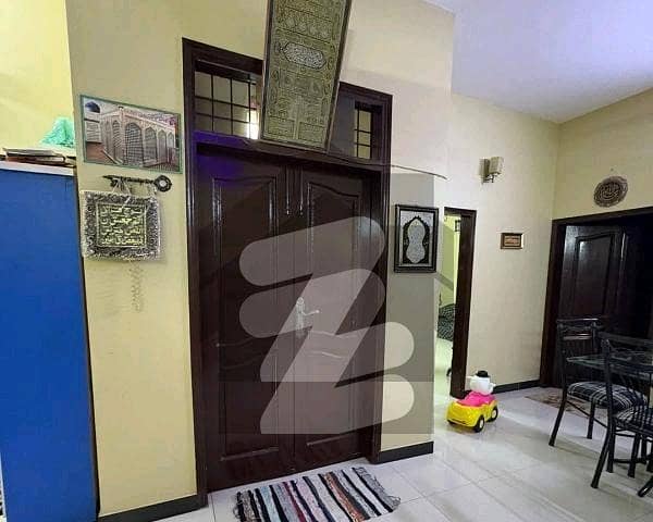 کوسموپولیٹن سوسائٹی کراچی میں 10 مرلہ فلیٹ 4.9 کروڑ میں برائے فروخت۔ کوسموپولیٹن سوسائٹی کراچی میں 10 مرلہ فلیٹ 4.9 کروڑ میں برائے فروخت۔