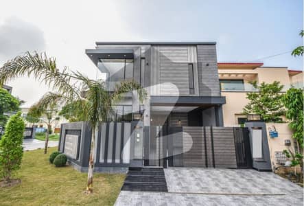 ڈی ایچ اے فیز 5 ڈیفنس (ڈی ایچ اے),لاہور میں 4 کمروں کا 10 مرلہ مکان 5.15 کروڑ میں برائے فروخت۔ ڈی ایچ اے فیز 5 ڈیفنس (ڈی ایچ اے),لاہور میں 4 کمروں کا 10 مرلہ مکان 5.15 کروڑ میں برائے فروخت۔