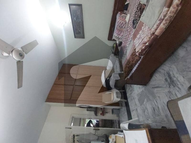 Full House Avaible For Rent In I-11/2 Full House Avaible For Rent In I-11/2