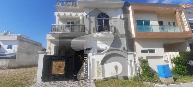 سٹی ہاؤسنگ سکیم جہلم میں 4 کمروں کا 5 مرلہ مکان 1.95 کروڑ میں برائے فروخت۔