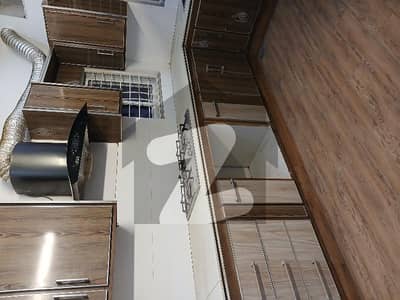 فیصل ٹاؤن ۔ بلاک بی فیصل ٹاؤن,لاہور میں 4 کمروں کا 10 مرلہ مکان 4.95 کروڑ میں برائے فروخت۔