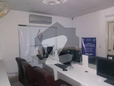 07 MARLA OFFICE FIRST FLOOR EXCELLENT LOCATION 07 MARLA OFFICE FIRST FLOOR EXCELLENT LOCATION