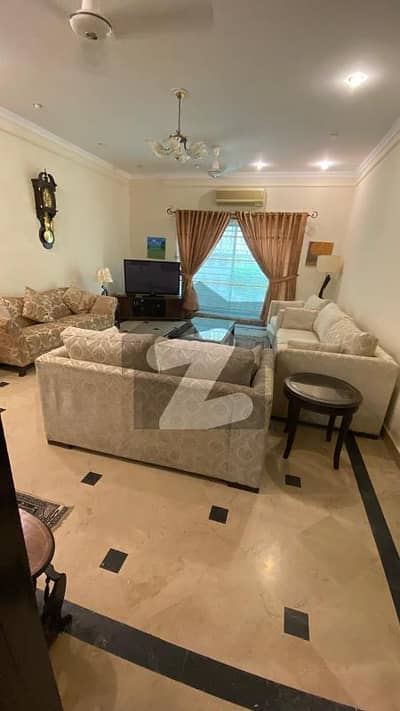 ڈی ایچ اے فیز 1 ڈیفنس (ڈی ایچ اے),لاہور میں 5 کمروں کا 1 کنال مکان 3.5 لاکھ میں کرایہ پر دستیاب ہے۔ ڈی ایچ اے فیز 1 ڈیفنس (ڈی ایچ اے),لاہور میں 5 کمروں کا 1 کنال مکان 3.5 لاکھ میں کرایہ پر دستیاب ہے۔