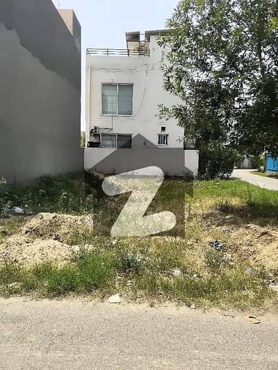 ڈی ایچ اے 9 ٹاؤن ۔ بلاک سی ڈی ایچ اے 9 ٹاؤن,ڈیفنس (ڈی ایچ اے),لاہور میں 5 مرلہ رہائشی پلاٹ 1.25 کروڑ میں برائے فروخت۔ ڈی ایچ اے 9 ٹاؤن ۔ بلاک سی ڈی ایچ اے 9 ٹاؤن,ڈیفنس (ڈی ایچ اے),لاہور میں 5 مرلہ رہائشی پلاٹ 1.25 کروڑ میں برائے فروخت۔