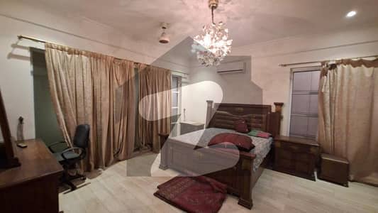 ڈی ایچ اے فیز 5 ڈیفنس (ڈی ایچ اے),لاہور میں 6 کمروں کا 1 کنال مکان 13.3 کروڑ میں برائے فروخت۔