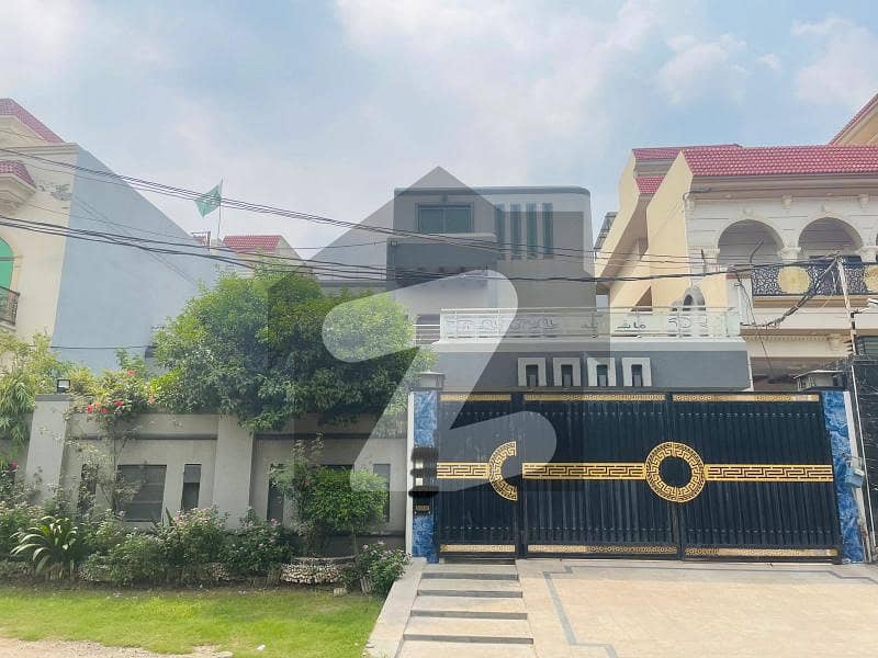 1-Kanal beautiful house for sale(0321-4680642) 1-Kanal beautiful house for sale(0321-4680642)