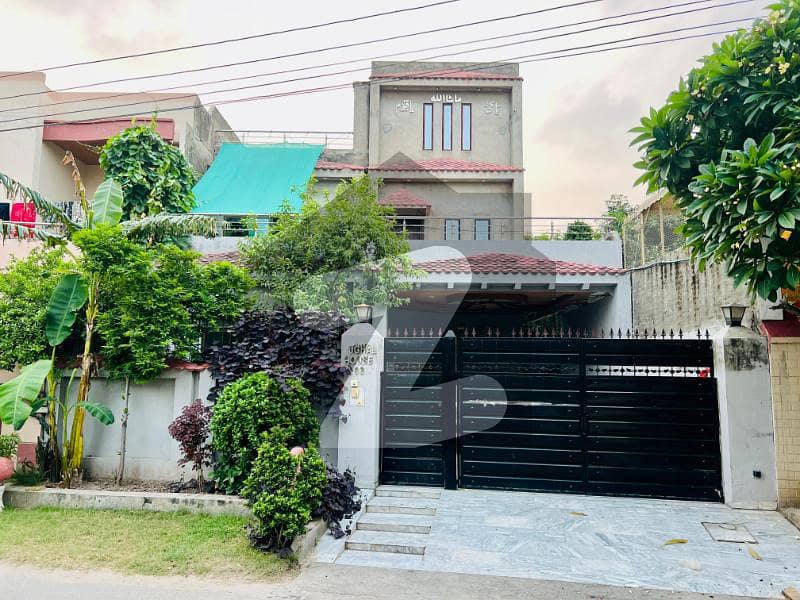 10-Marla beautiful house for sale (0321-4680642) 10-Marla beautiful house for sale (0321-4680642)