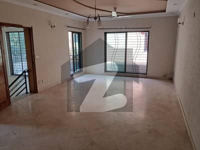 ڈی ایچ اے فیز 4 - بلاک ڈبل اے فیز 4,ڈیفنس (ڈی ایچ اے),لاہور میں 3 کمروں کا 1 کنال بالائی پورشن 1.25 لاکھ میں کرایہ پر دستیاب ہے۔ ڈی ایچ اے فیز 4 - بلاک ڈبل اے فیز 4,ڈیفنس (ڈی ایچ اے),لاہور میں 3 کمروں کا 1 کنال بالائی پورشن 1.25 لاکھ میں کرایہ پر دستیاب ہے۔