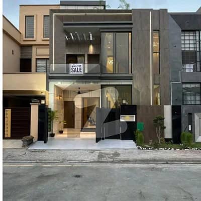 ڈی ایچ اے 9 ٹاؤن ڈیفنس (ڈی ایچ اے),لاہور میں 3 کمروں کا 5 مرلہ مکان 1.95 کروڑ میں برائے فروخت۔ ڈی ایچ اے 9 ٹاؤن ڈیفنس (ڈی ایچ اے),لاہور میں 3 کمروں کا 5 مرلہ مکان 1.95 کروڑ میں برائے فروخت۔