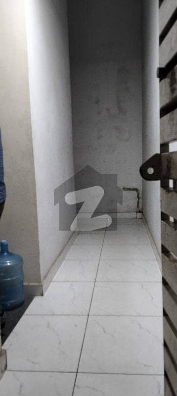 ڈی ایچ اے فیز 2 ایکسٹینشن ڈی ایچ اے ڈیفینس,کراچی میں 2 کمروں کا 4 مرلہ فلیٹ 1.35 کروڑ میں برائے فروخت۔