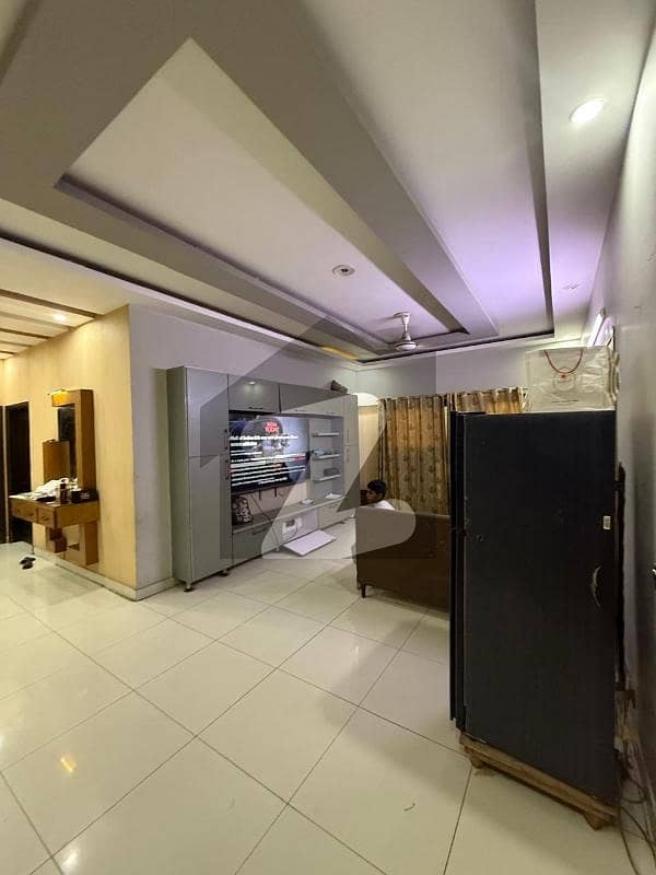 3 bed dd with servant room