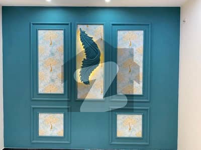 بحریہ ٹاؤن فیز 8 بحریہ ٹاؤن راولپنڈی,راولپنڈی میں 5 کمروں کا 7 مرلہ مکان 2.6 کروڑ میں برائے فروخت۔ بحریہ ٹاؤن فیز 8 بحریہ ٹاؤن راولپنڈی,راولپنڈی میں 5 کمروں کا 7 مرلہ مکان 2.6 کروڑ میں برائے فروخت۔