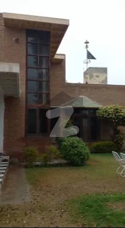 2.1 Kanal House For Sale in Officer's Colony, Multan