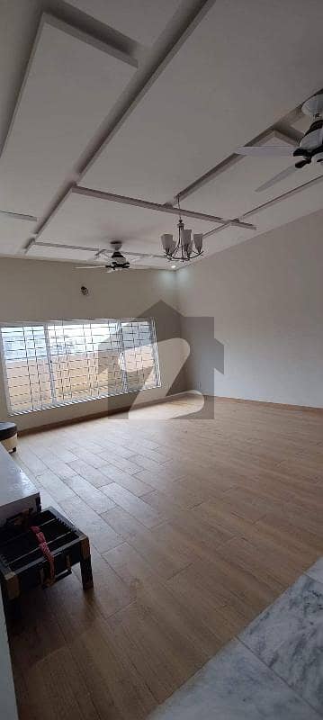 بحریہ انکلیو بحریہ ٹاؤن,اسلام آباد میں 3 کمروں کا 1 کنال زیریں پورشن 1.25 لاکھ میں کرایہ پر دستیاب ہے۔