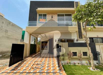 5 MARLA SLIGHTLY USED MODREN DESIGNER HOUSE FOR RENT IN 9 TOWN AVAILABLE 5 MARLA SLIGHTLY USED MODREN DESIGNER HOUSE FOR RENT IN 9 TOWN AVAILABLE