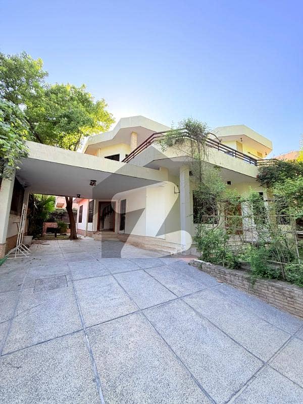 ایف ۔ 8 اسلام آباد میں 5 کمروں کا 1 کنال مکان 8.0 لاکھ میں کرایہ پر دستیاب ہے۔ ایف ۔ 8 اسلام آباد میں 5 کمروں کا 1 کنال مکان 8.0 لاکھ میں کرایہ پر دستیاب ہے۔