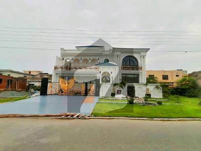 Get A Prime Location 16 Marla House For sale In OPF Housing Scheme - Block C