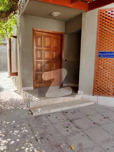 کلفٹن ۔ بلاک 4 کلفٹن,کراچی میں 6 کمروں کا 1 کنال مکان 6.0 لاکھ میں کرایہ پر دستیاب ہے۔