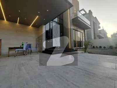 ڈی ایچ اے فیز 5 ڈیفنس (ڈی ایچ اے),لاہور میں 6 کمروں کا 1 کنال مکان 2.8 لاکھ میں کرایہ پر دستیاب ہے۔ ڈی ایچ اے فیز 5 ڈیفنس (ڈی ایچ اے),لاہور میں 6 کمروں کا 1 کنال مکان 2.8 لاکھ میں کرایہ پر دستیاب ہے۔