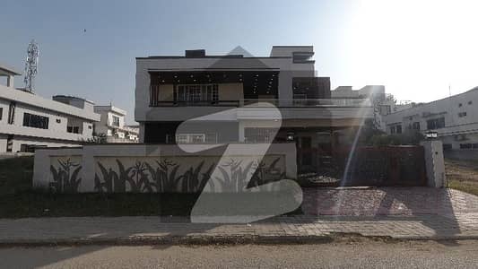 ڈی ایچ اے فیز 2 - سیکٹر ڈی ڈی ایچ اے ڈیفینس فیز 2,ڈی ایچ اے ڈیفینس,اسلام آباد میں 6 کمروں کا 1 کنال مکان 9.5 کروڑ میں برائے فروخت۔ ڈی ایچ اے فیز 2 - سیکٹر ڈی ڈی ایچ اے ڈیفینس فیز 2,ڈی ایچ اے ڈیفینس,اسلام آباد میں 6 کمروں کا 1 کنال مکان 9.5 کروڑ میں برائے فروخت۔