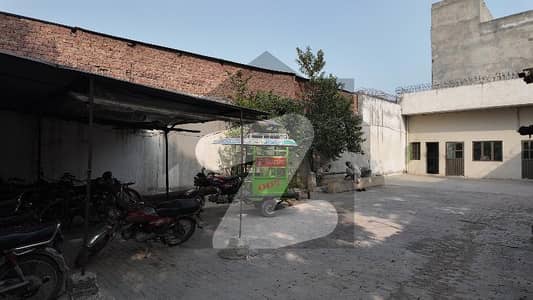 نیو بلال گنج انڈ سٹریل سکیم لاہور میں 1 کنال فیکٹری 5.5 کروڑ میں برائے فروخت۔