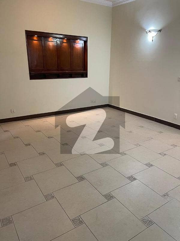 500 Yards Bungalow For Rent Phase 6 500 Yards Bungalow For Rent Phase 6