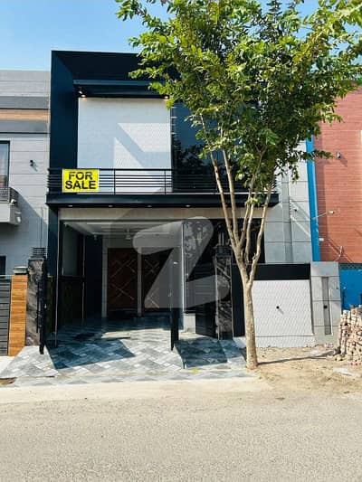 ڈی ایچ اے 11 رہبر فیز 2 ڈی ایچ اے 11 رہبر,لاہور میں 3 کمروں کا 5 مرلہ مکان 2.6 کروڑ میں برائے فروخت۔ ڈی ایچ اے 11 رہبر فیز 2 ڈی ایچ اے 11 رہبر,لاہور میں 3 کمروں کا 5 مرلہ مکان 2.6 کروڑ میں برائے فروخت۔